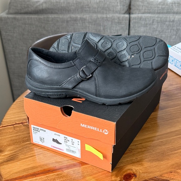 Merrell women’s Dassie stitch buckle - Picture 3 of 3